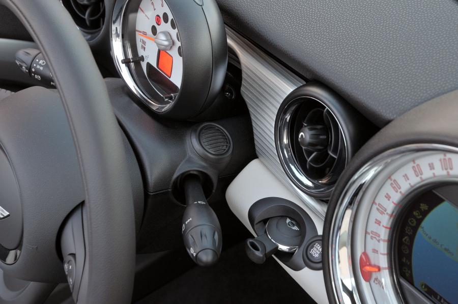  Mini Roadster 2012 года  (фото 42 из 395)